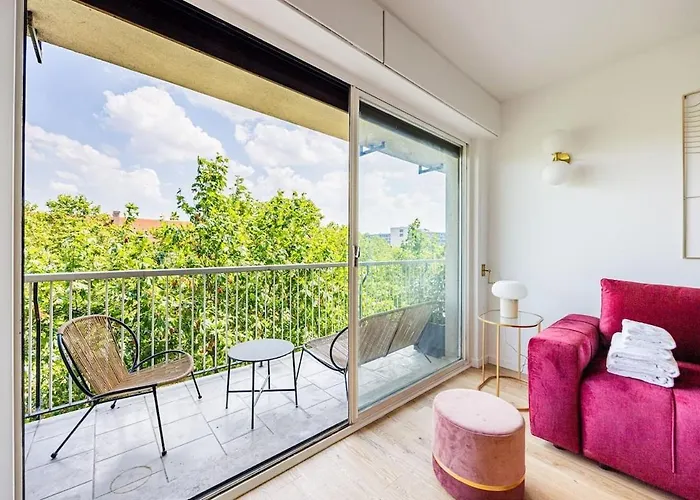 3 Bedroom #3sdb#champ De Mars# Eiffel Tower Appartement *