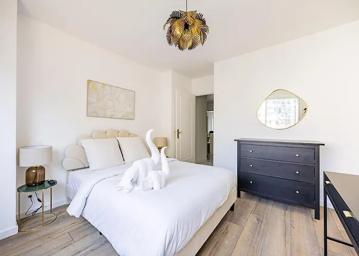 3 Bedroom #3sdb#champ De Mars# Eiffel Tower Appartement