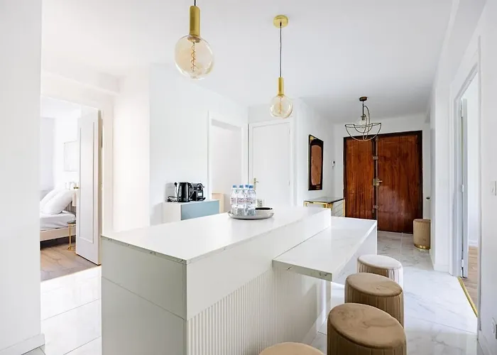 3 Bedroom #3sdb#champ De Mars# Eiffel Tower *